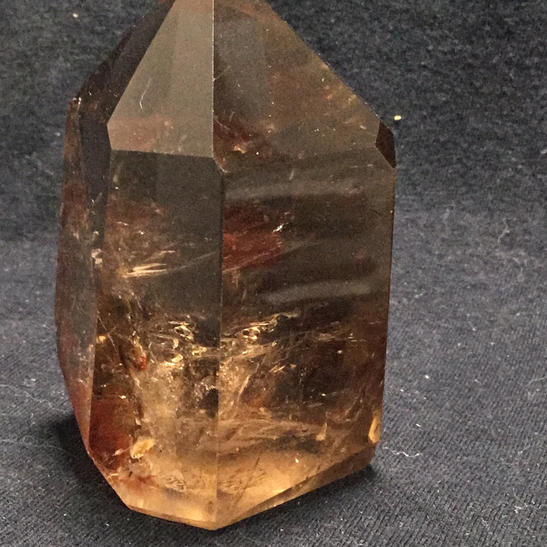 Smoky quartz point