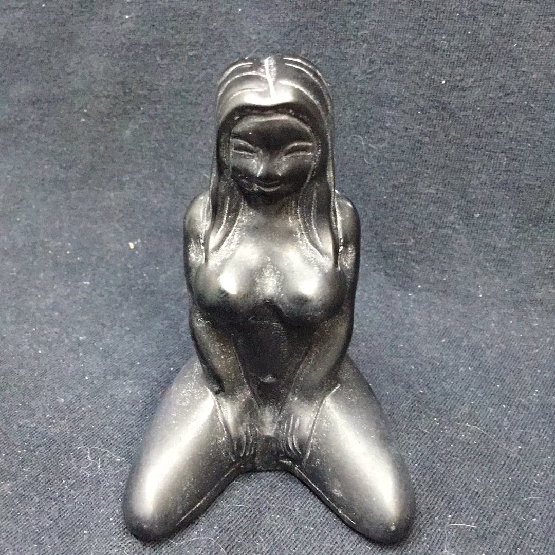 Obsidian kneeling goddess