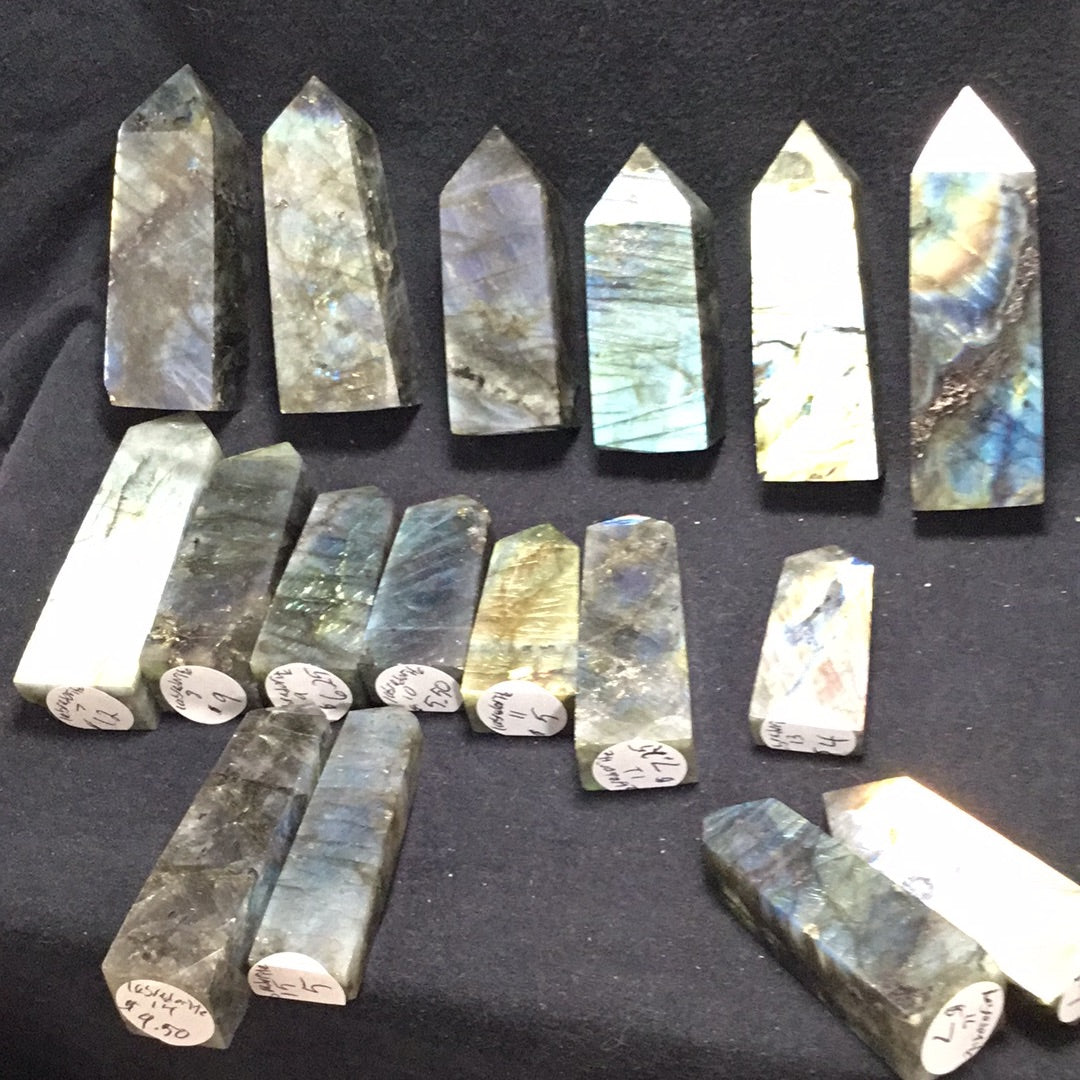 Labradorite point