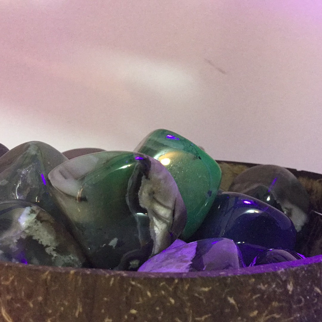 Volcanic agate