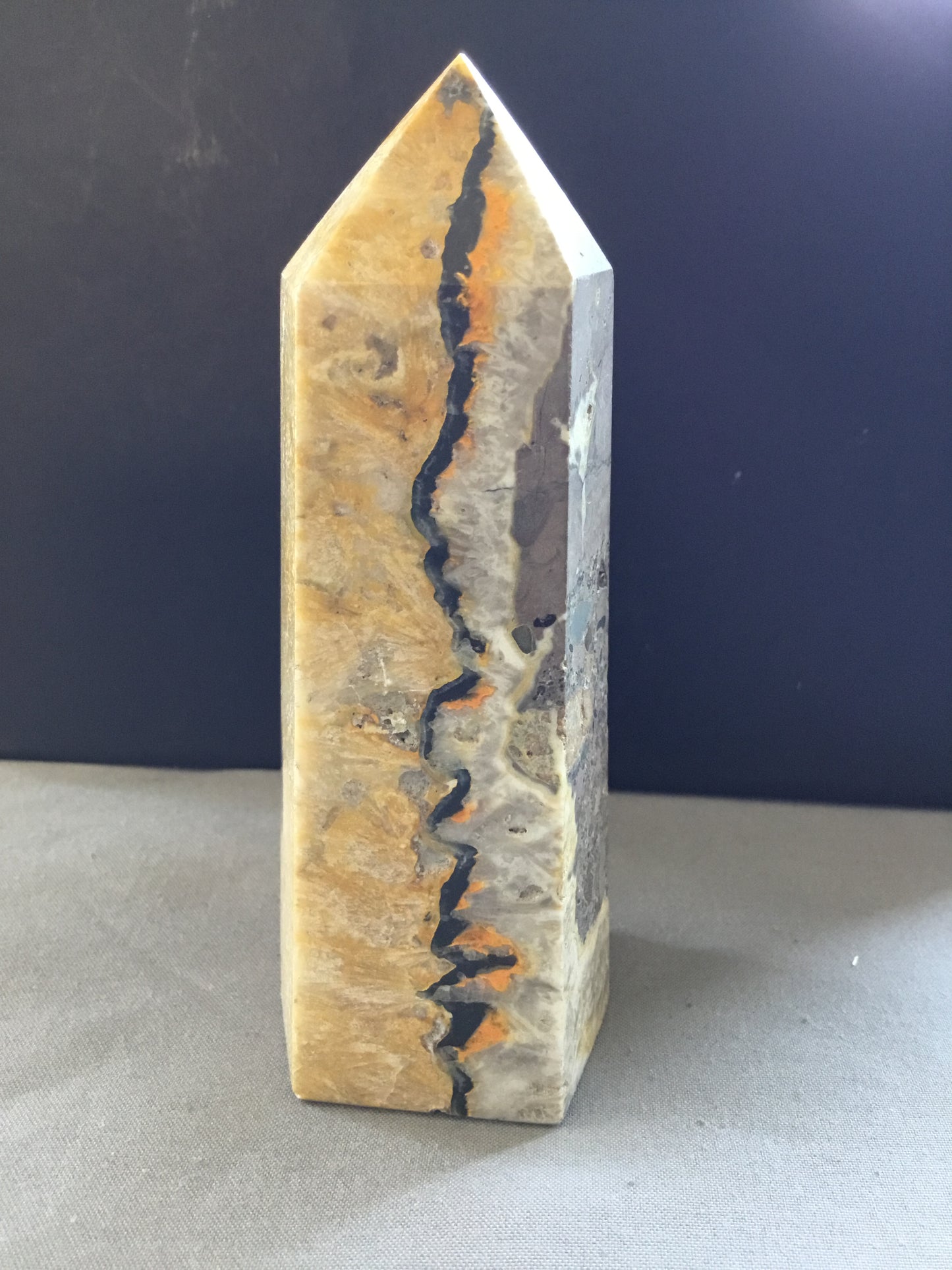 Bumblebee jasper