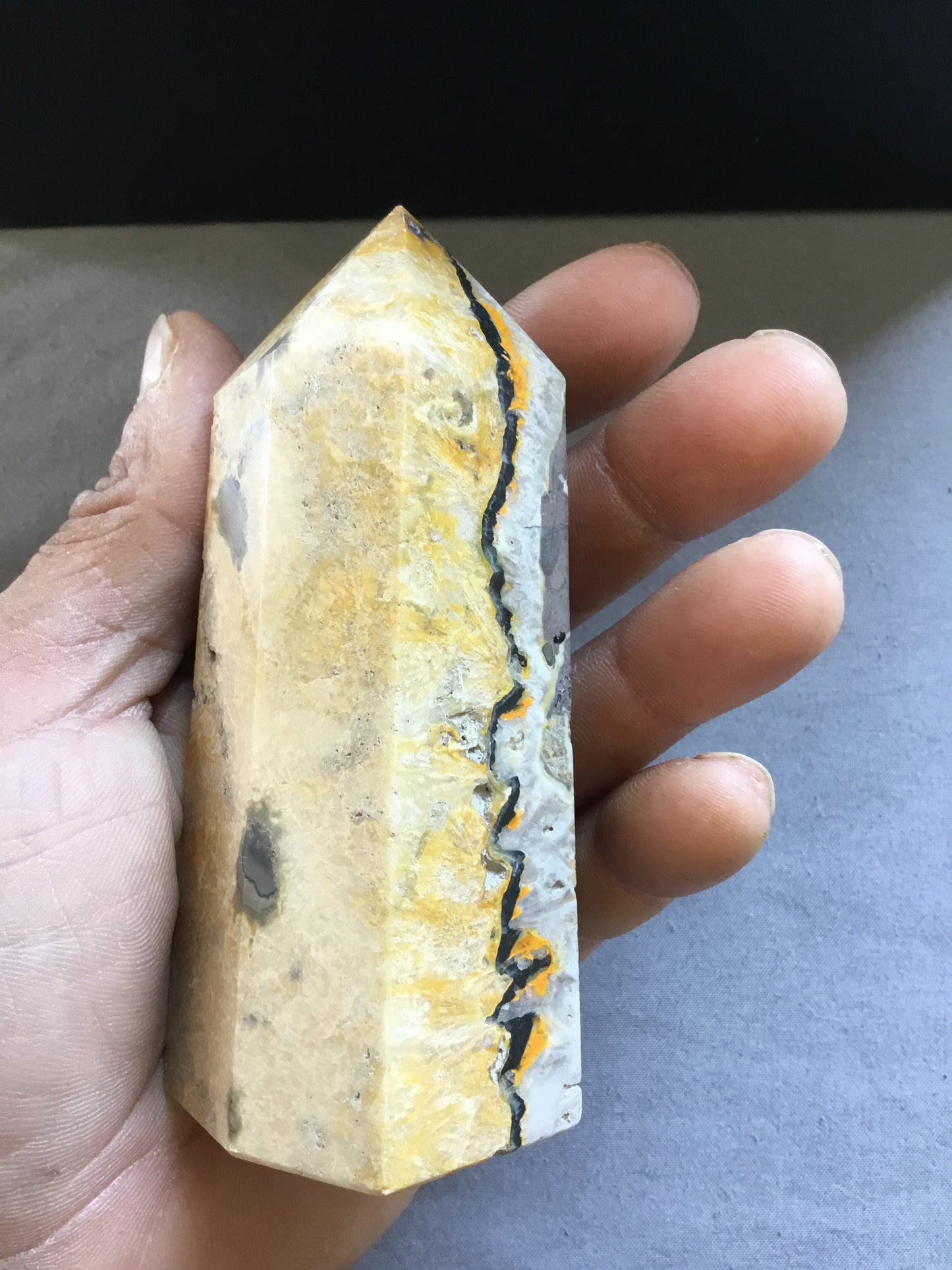 Bumblebee jasper