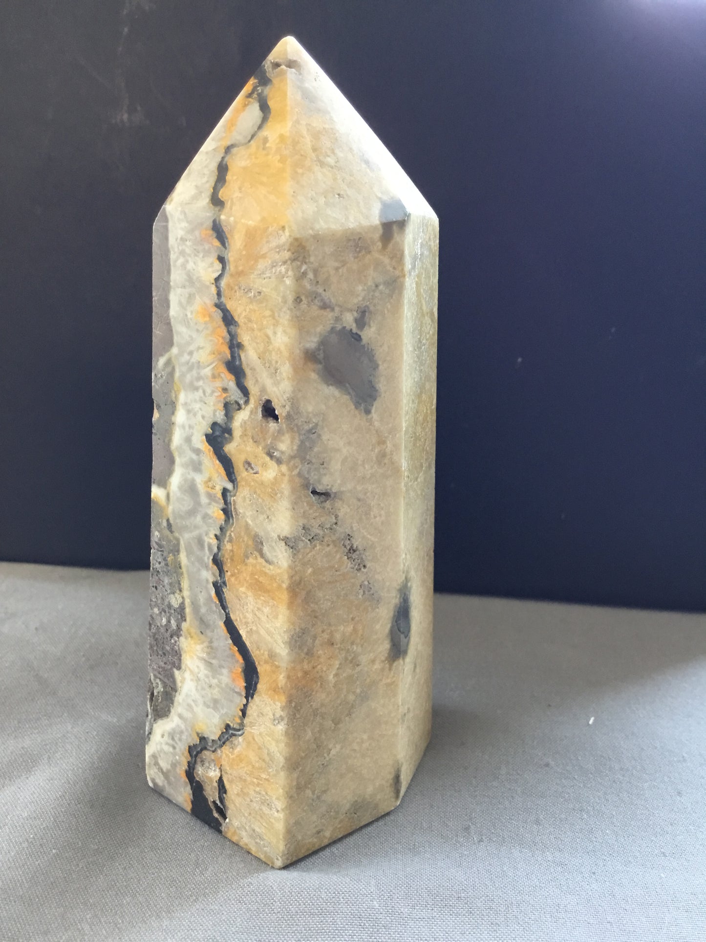 Bumblebee jasper