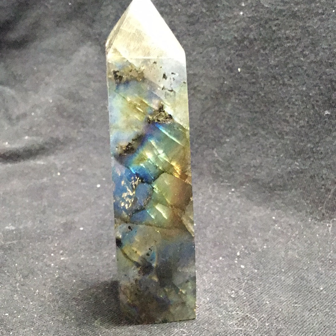 Labradorite point